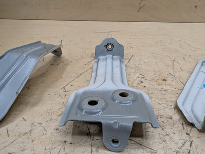 2018-2024 BMW X3 G01 Front Right Passenger Fender Brackets SET 7424678