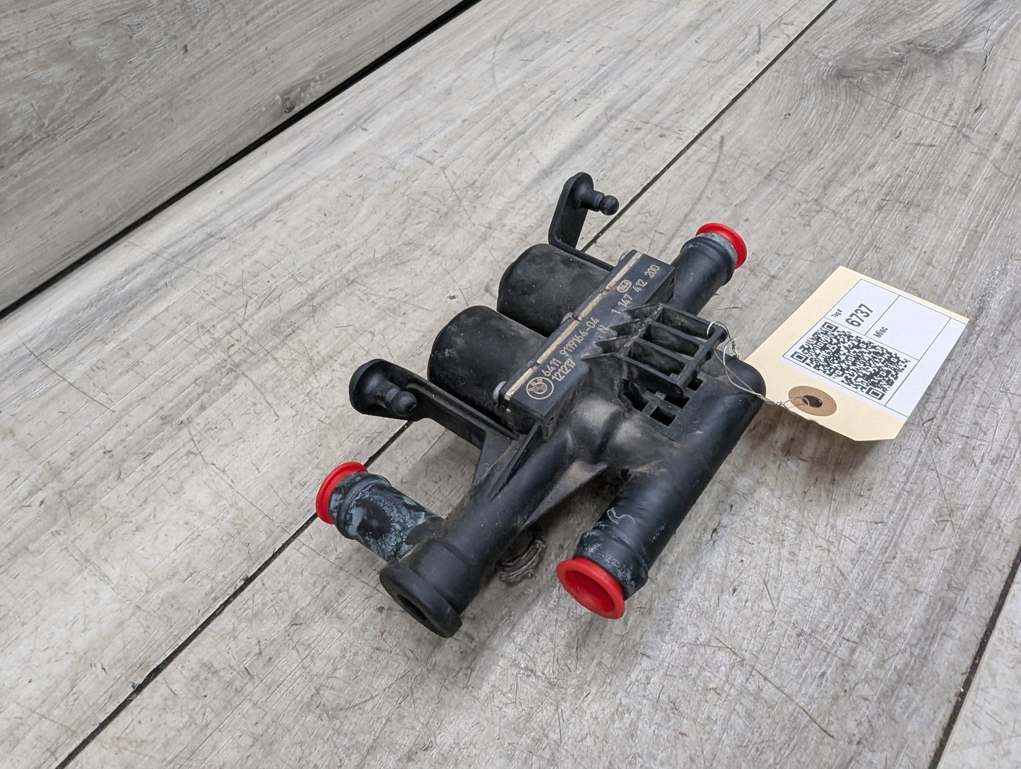 OEM BMW F01 F02 F06 F07 F10 F12 F13 M5 M6 Engine Water Heater Control Valve Pump