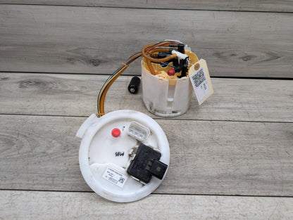 OEM BMW G20 G22 G23 G26 G42 330 M340 430 M440 Gas Tank Mounted Sending Fuel Pump