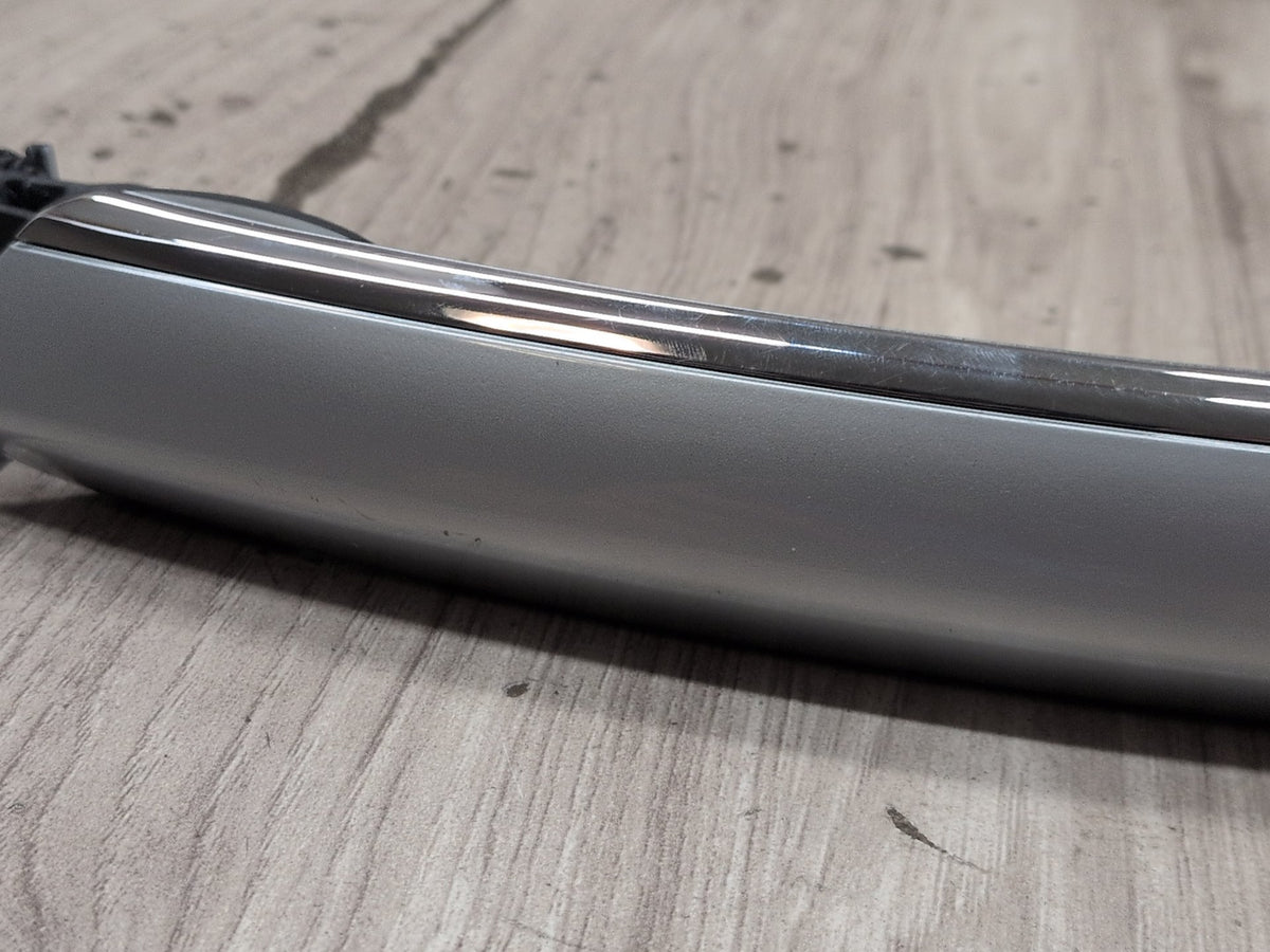 2016-2019 BMW 740Li G12 Front Left Door Handle w/ Comfort Access 7411047 OEM