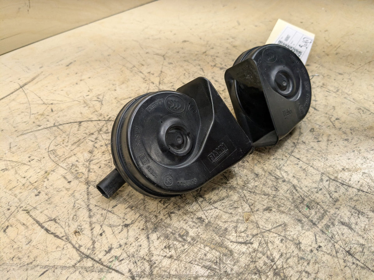 2007-2013 BMW 328i E92 Alarm Horns SET 7159421 OEM