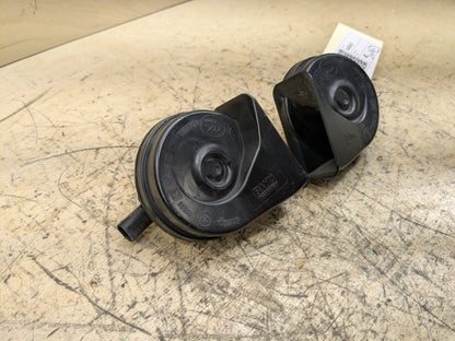 2007-2013 BMW 328i E92 Alarm Horns SET 7159421 OEM