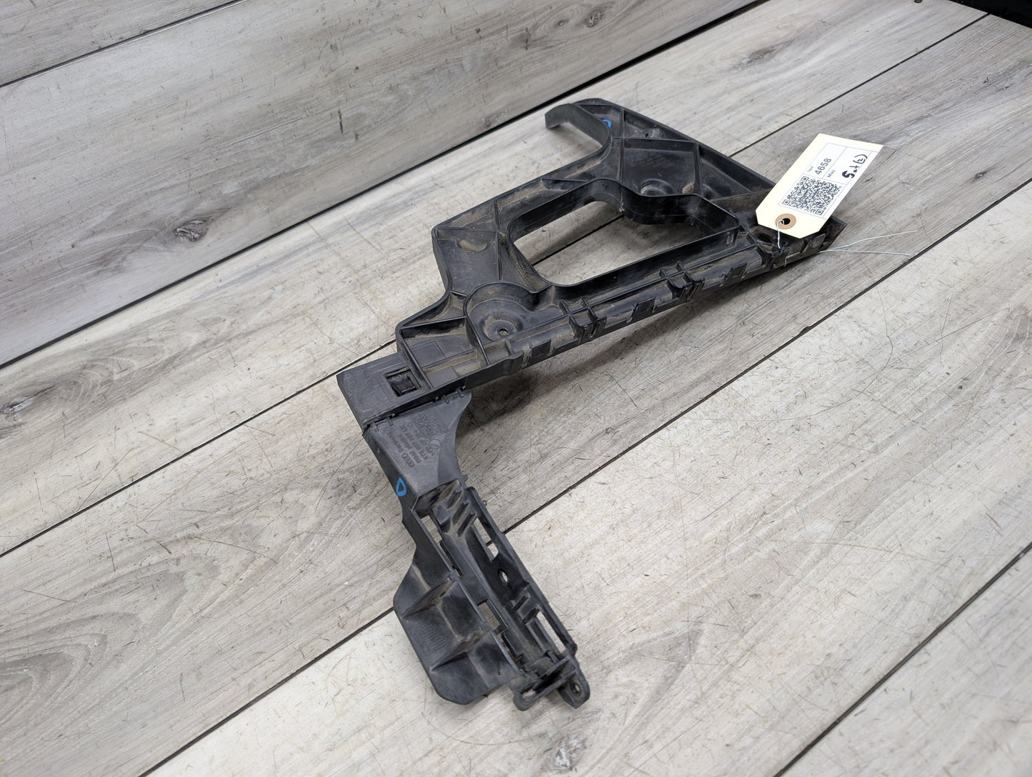 2008 - 2017 Audi S5 8T Rear Left Driver Bumper Support Bracket 8T0807889