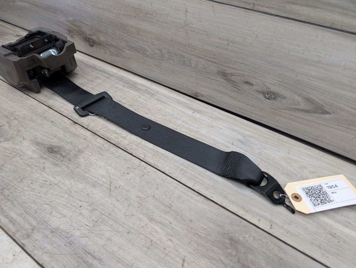 OEM BMW G42 G87 230 M240 M2 Rear Left Right Seat Belt Seatbelt Retractor Black