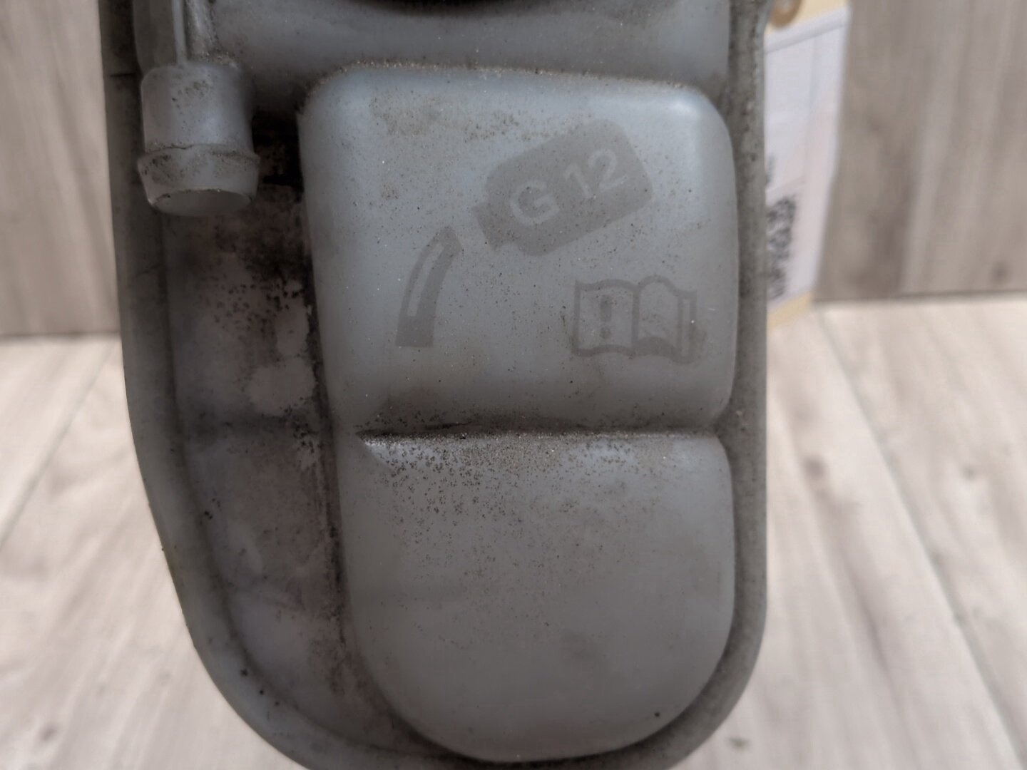 2008 - 2017 Audi S5 8T Coolant Expansion Tank Reservoir 8k0121405N