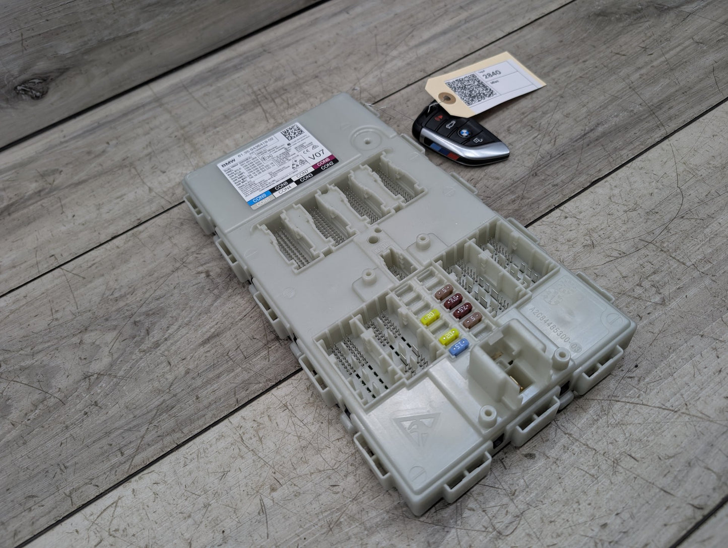 2018 - 2024 BMW X3 G01 Bdc Body Domain Fem Control Module w/ Key 9436419 B58B30O1