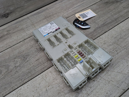 2018 - 2024 BMW X3 G01 Bdc Body Domain Fem Control Module w/ Key 9436419 B58B30O1