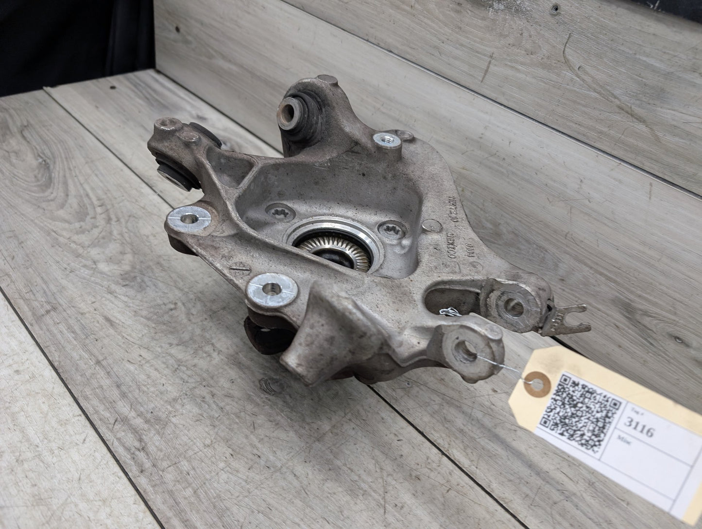 OEM BMW G01 X3 30i 30iX M40iX REAR Left Driver Knuckle Wheel Hub Spindle Bearing