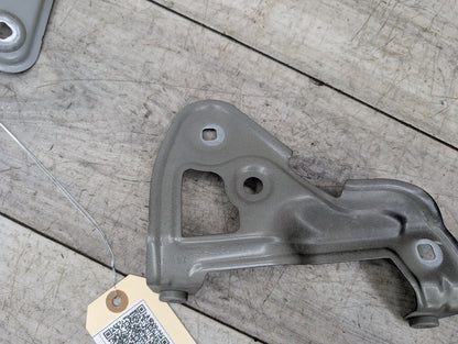 19-23 OEM BMW G20 330 M340 Front Right Passenger Side Fender Holder Bracket SET
