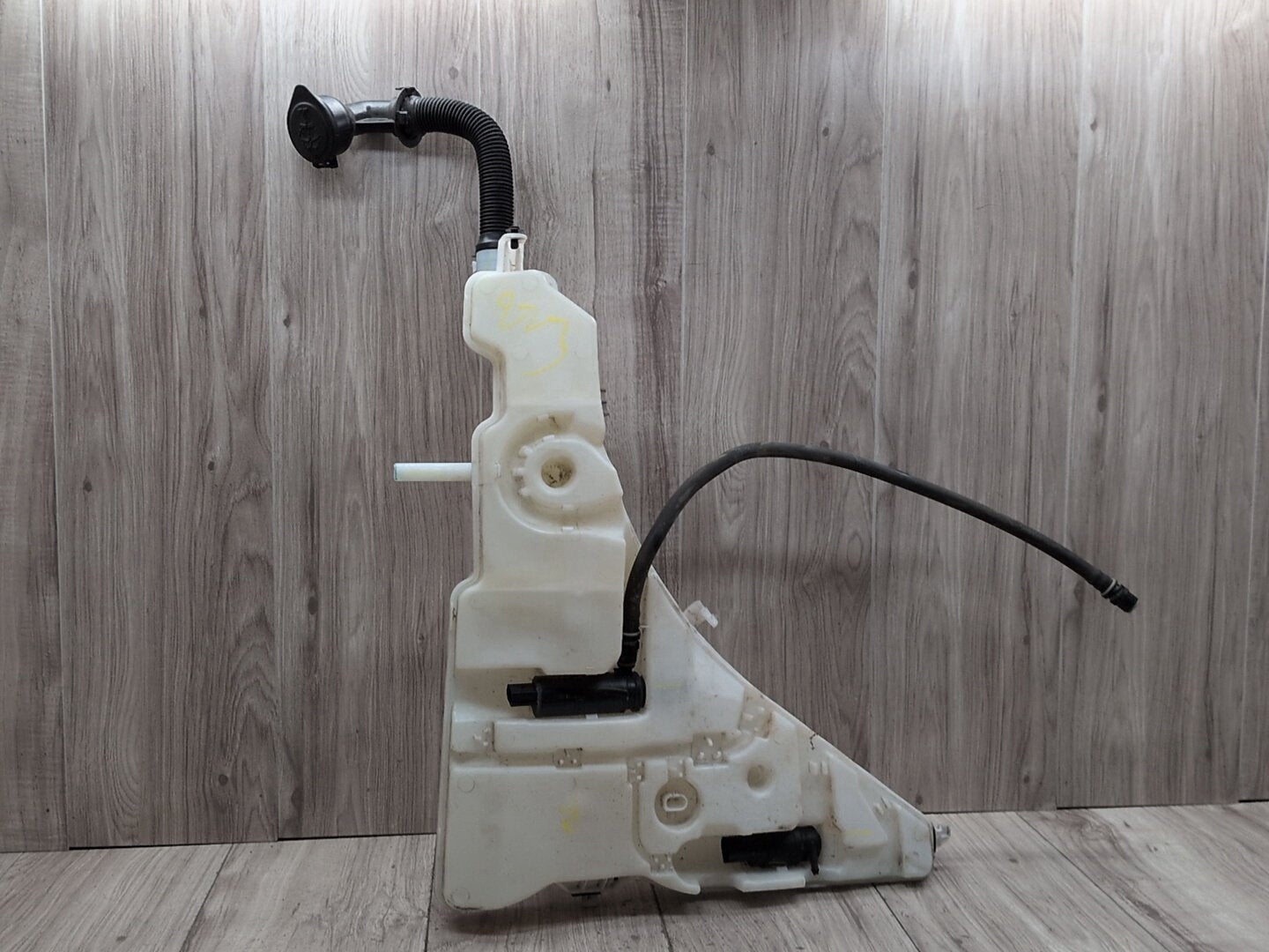 2016 BMW X6 F86 Windshield Reservoir Tank Assembly 7292425 S63B44T2