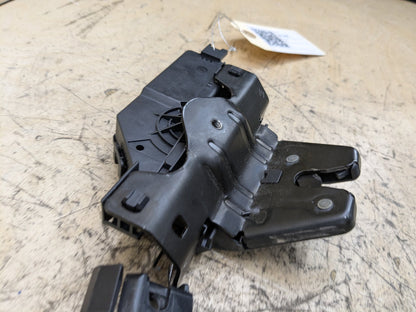 2007-2013 BMW 328i E92 Liftgate Trunk Lid Lock Latch Actuator 8196401 OEM