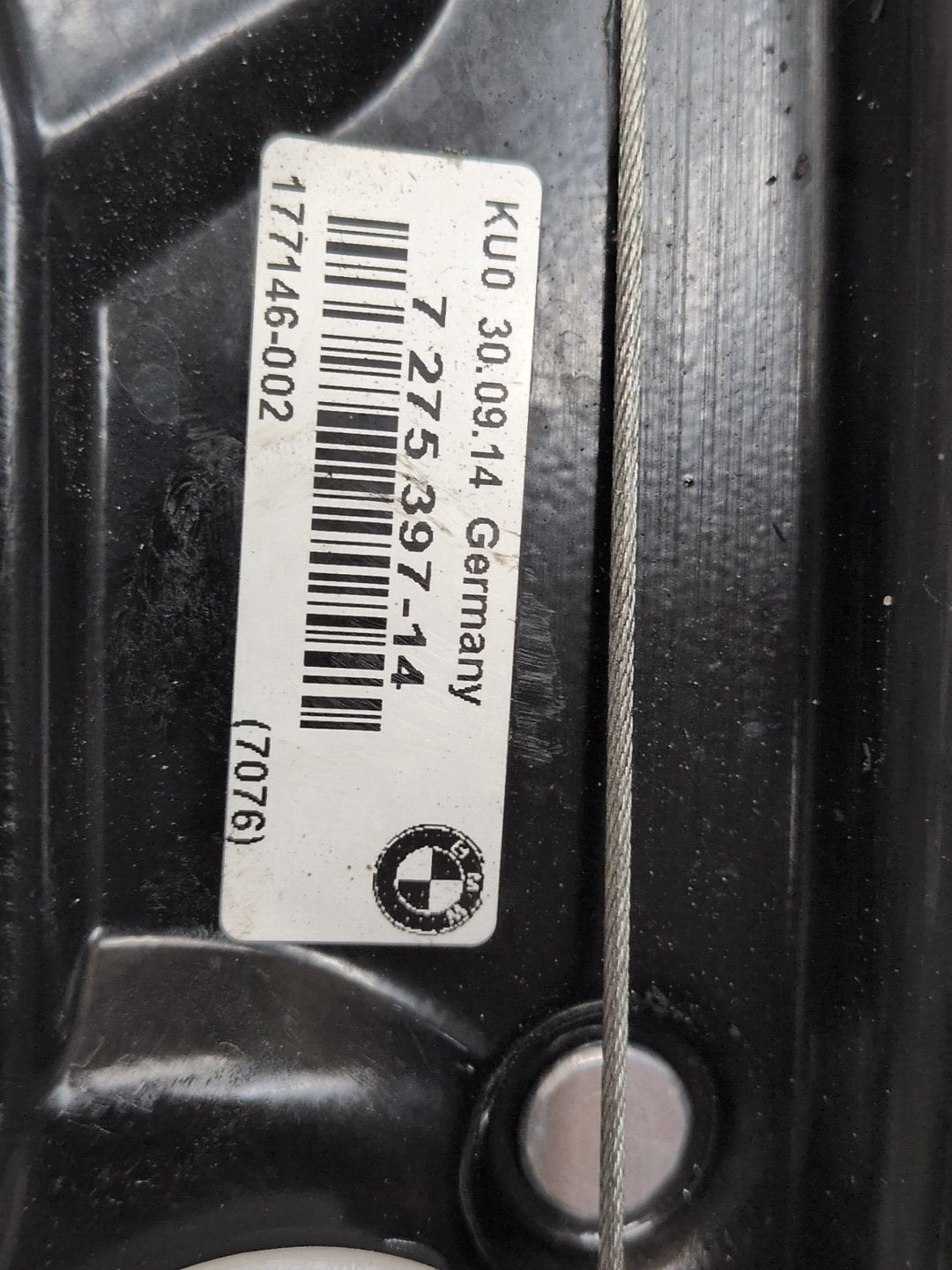 2012-2018 BMW M6 F06 Front Left Driver Door Window Glass Regulator w/ Motor 7275397