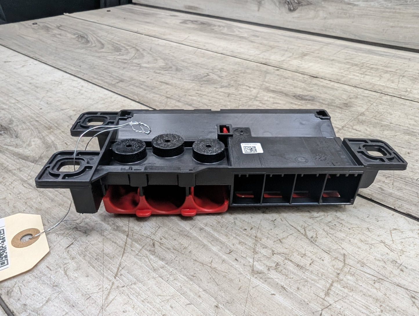OEM BMW G05 G06 G07 X5 X7 Rear Battery Junction B+ Power Fuse box Distribution