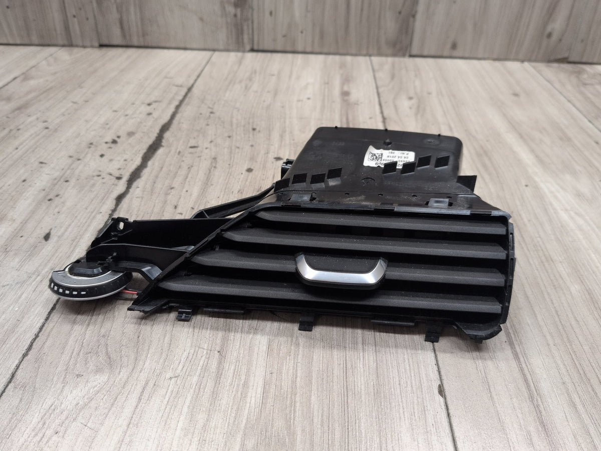 16-19 OEM BMW G12 740 750 Dash Dashboard Right Passenger Side Air Vent