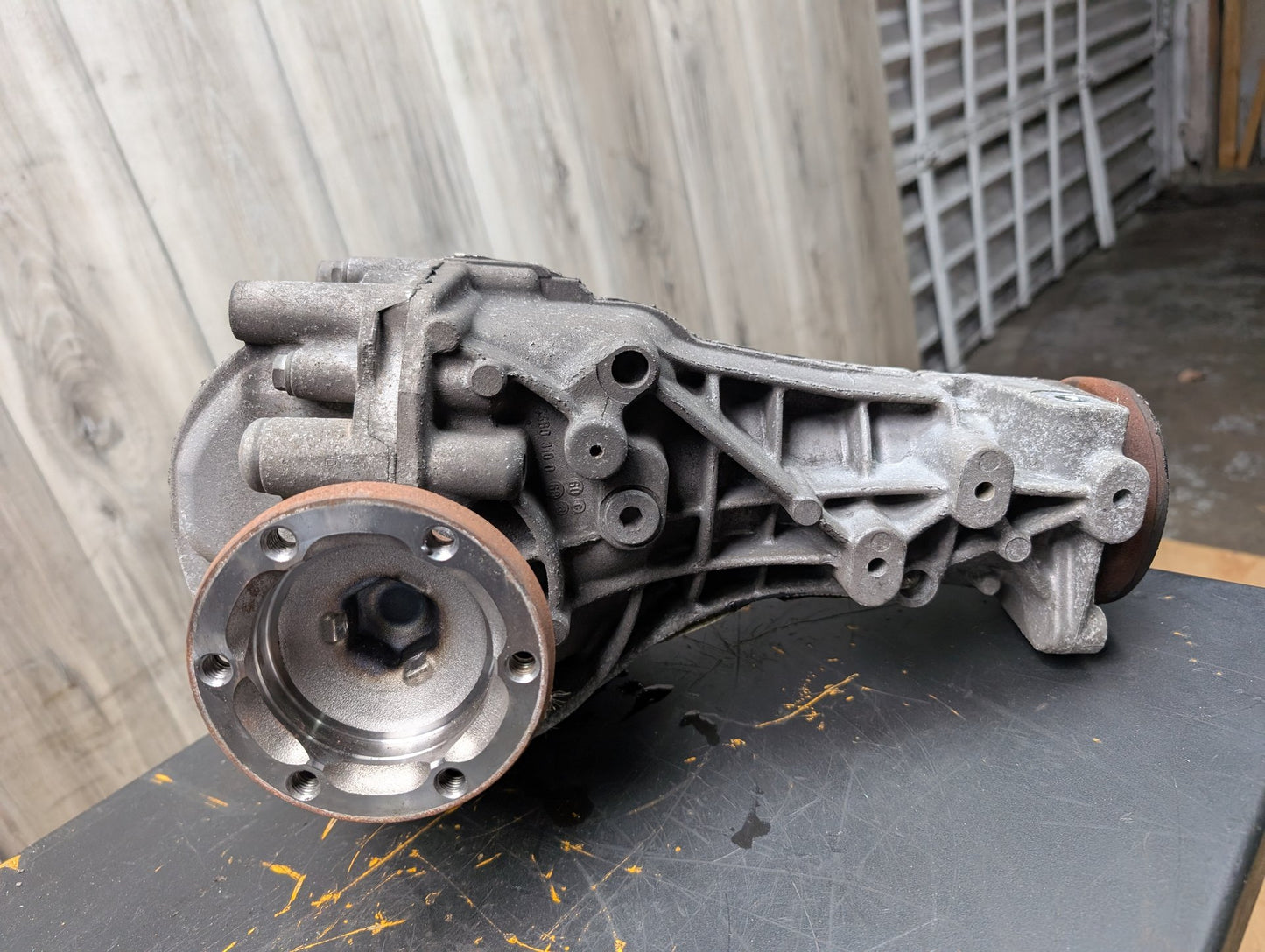 2009 - 2017 Audi Q5 8R Rear Axle Carrier Differential  EA888