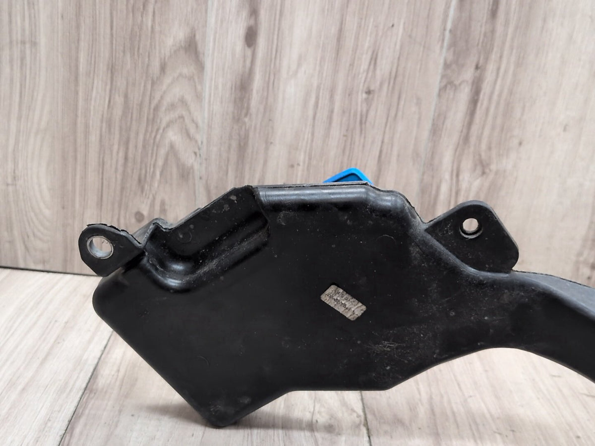 08-17 OEM Audi A4 A5 S4 S5 Windshield Fluid Reservoir Tank Assembly 8T0955453B