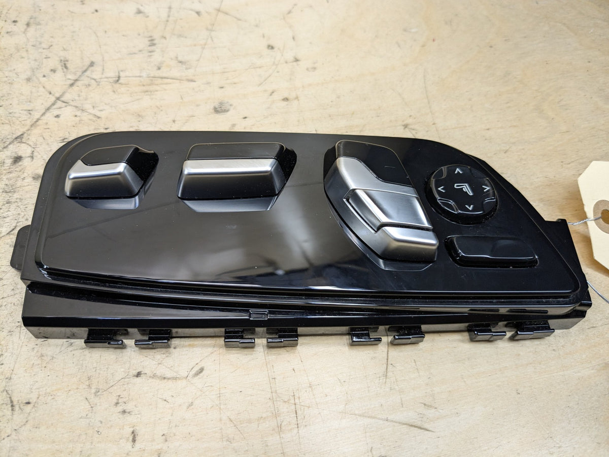OEM BMW F90 G12 G30 M550 750 M5 Front Right Passenger Seat Adjust Control Switch
