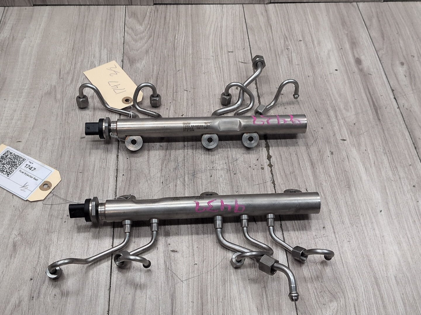 2014 - 2018 BMW X5 F85 Engine Motor Fuel Injector Rail Line SET 8649320 S63B44T2