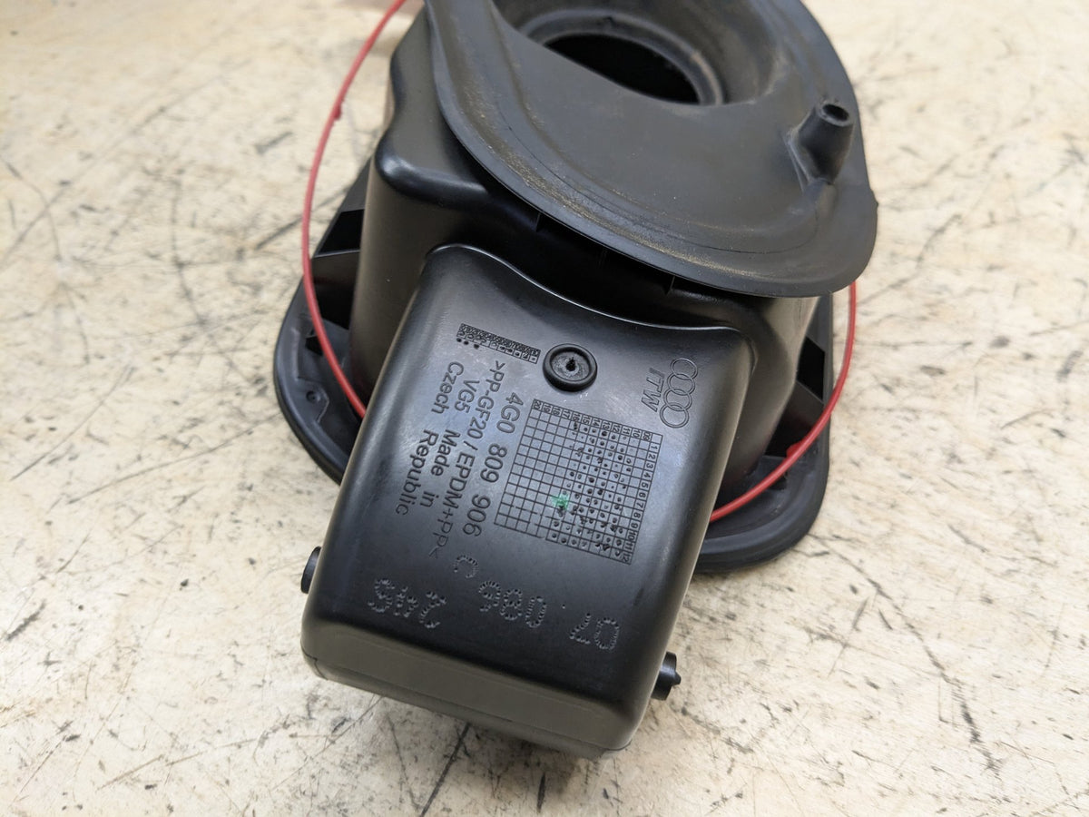 2012-2018 Audi A6 C7 Gas Cover Assembly 4G0809906 OEM