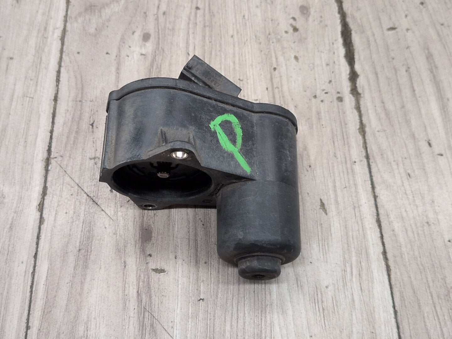 2015-2018 Audi Q3 8U Rear Left or Right Brake Caliper Actuator 32332267K