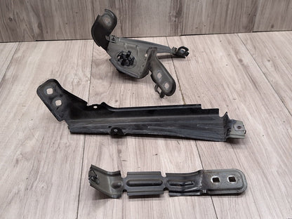 2011 - 2017 BMW X3 F25 Front Right Passenger Fender Brackets SET 7267336 N20B20O0