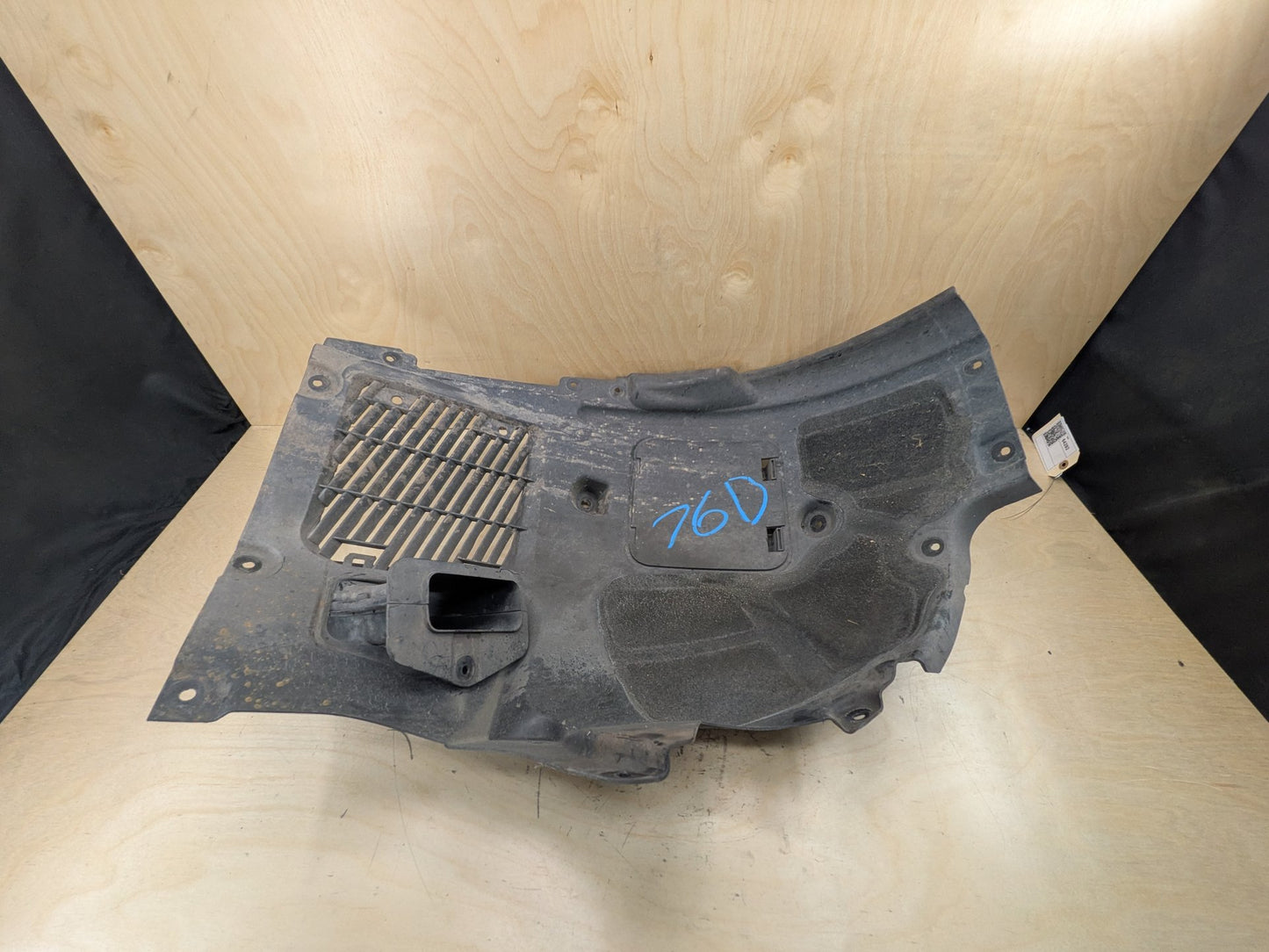 2016-2022 BMW 750i G12 Front Left Driver Wheel Fender Liner Splash Guard 7340193