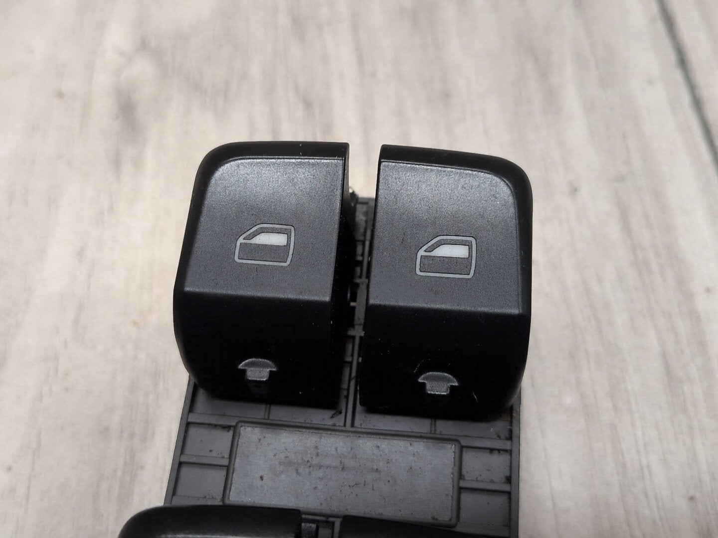 2010-2016 Audi S4 B8 Front Left Driver Door Master Window Switch 8K0959851 OEM