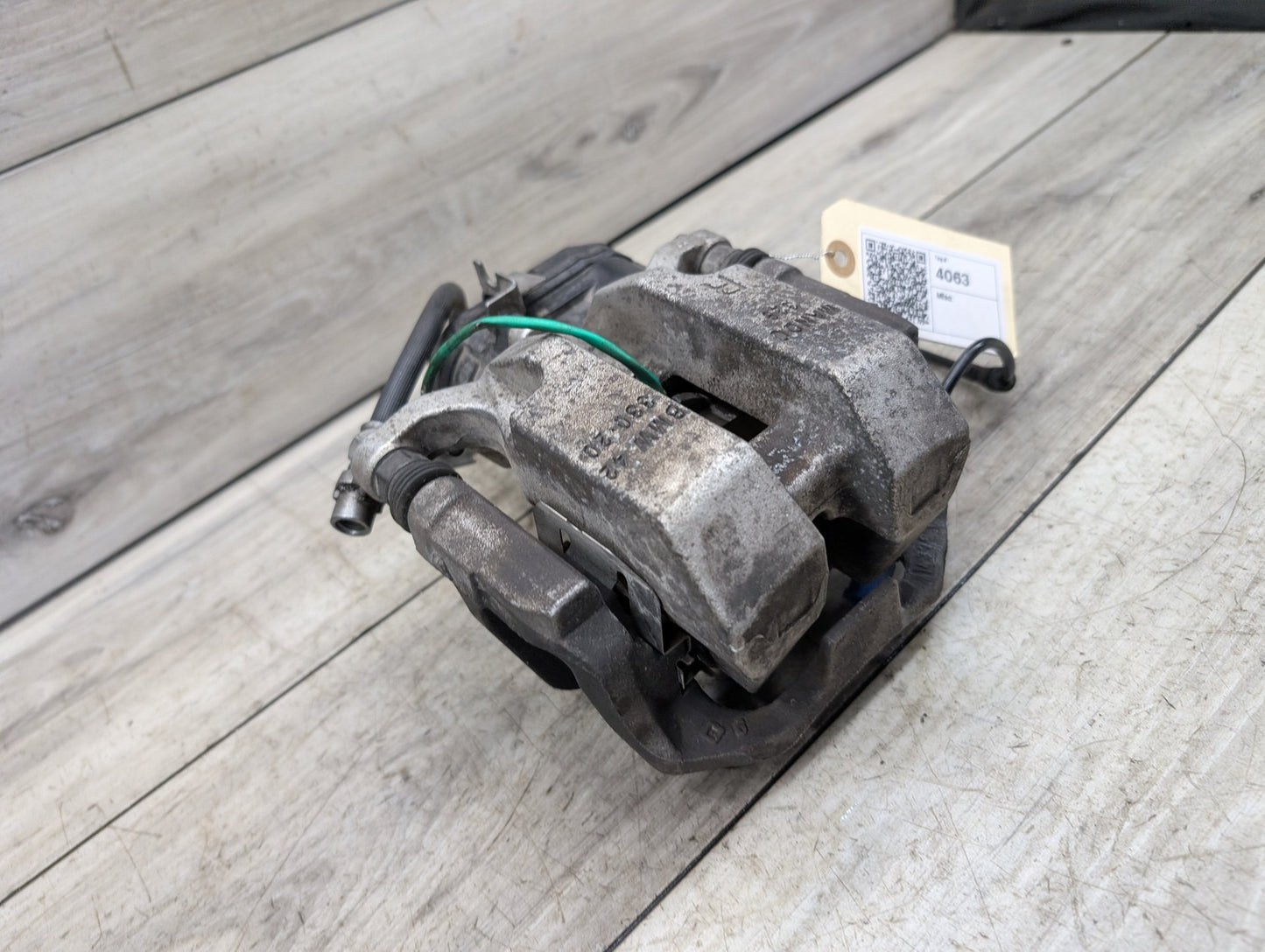 OEM BMW G20 G22 G23 G26 G42 330 M340 430 440 REAR Right Passenger Brake Caliper