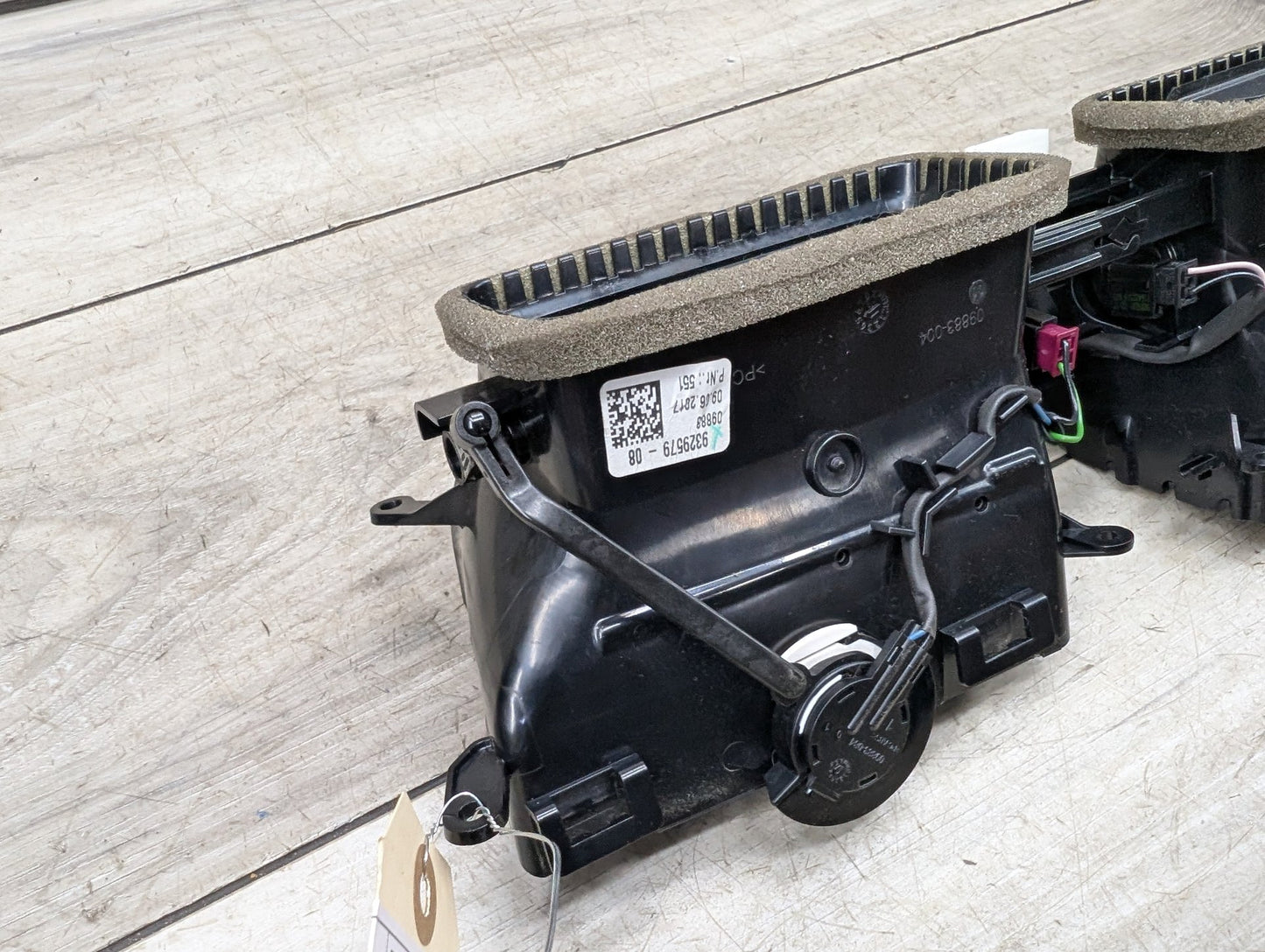 OEM BMW F90 G30 G31 G32 530 540 M550 M5 Center Dashboard AC Heat Fresh Air Vents