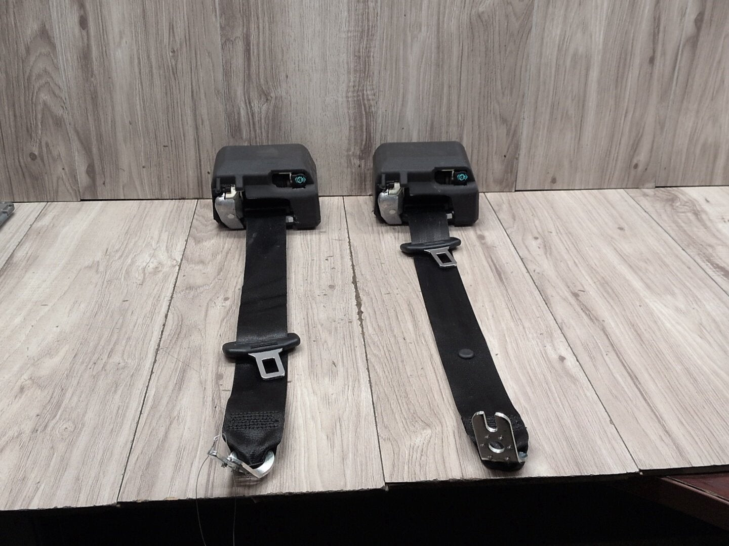 2008-2017 Audi S5 8T Rear Left or Right Seatbelt Seat Belt Retractor PAIR