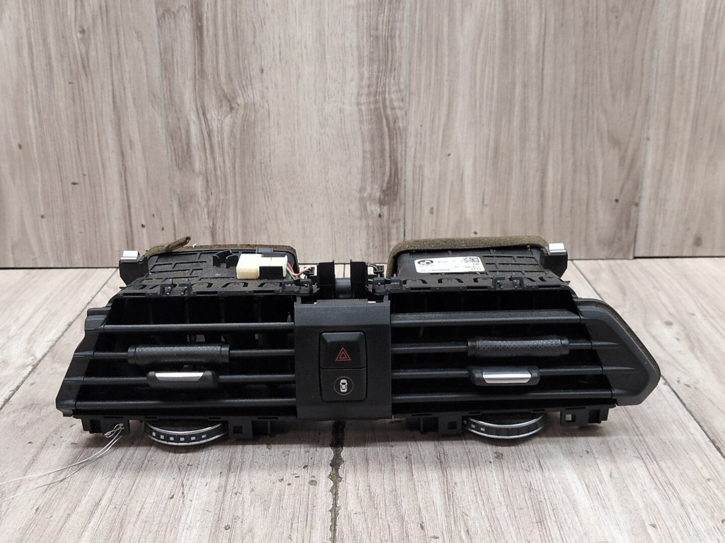 18-21 OEM BMW G01 G02 F97 F98 X3 X4 X3M X4M Dashboard AC Air Vent Center Grille