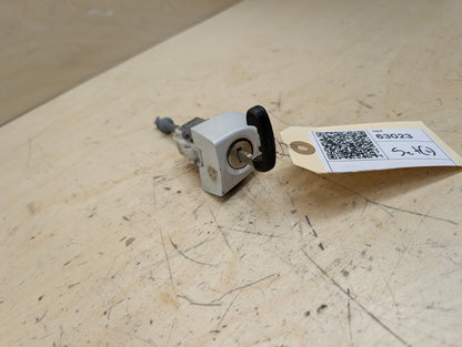 2012-2018 BMW 328i F30 Front Left Driver Key Lock Mechanism w/ Key 7310731
