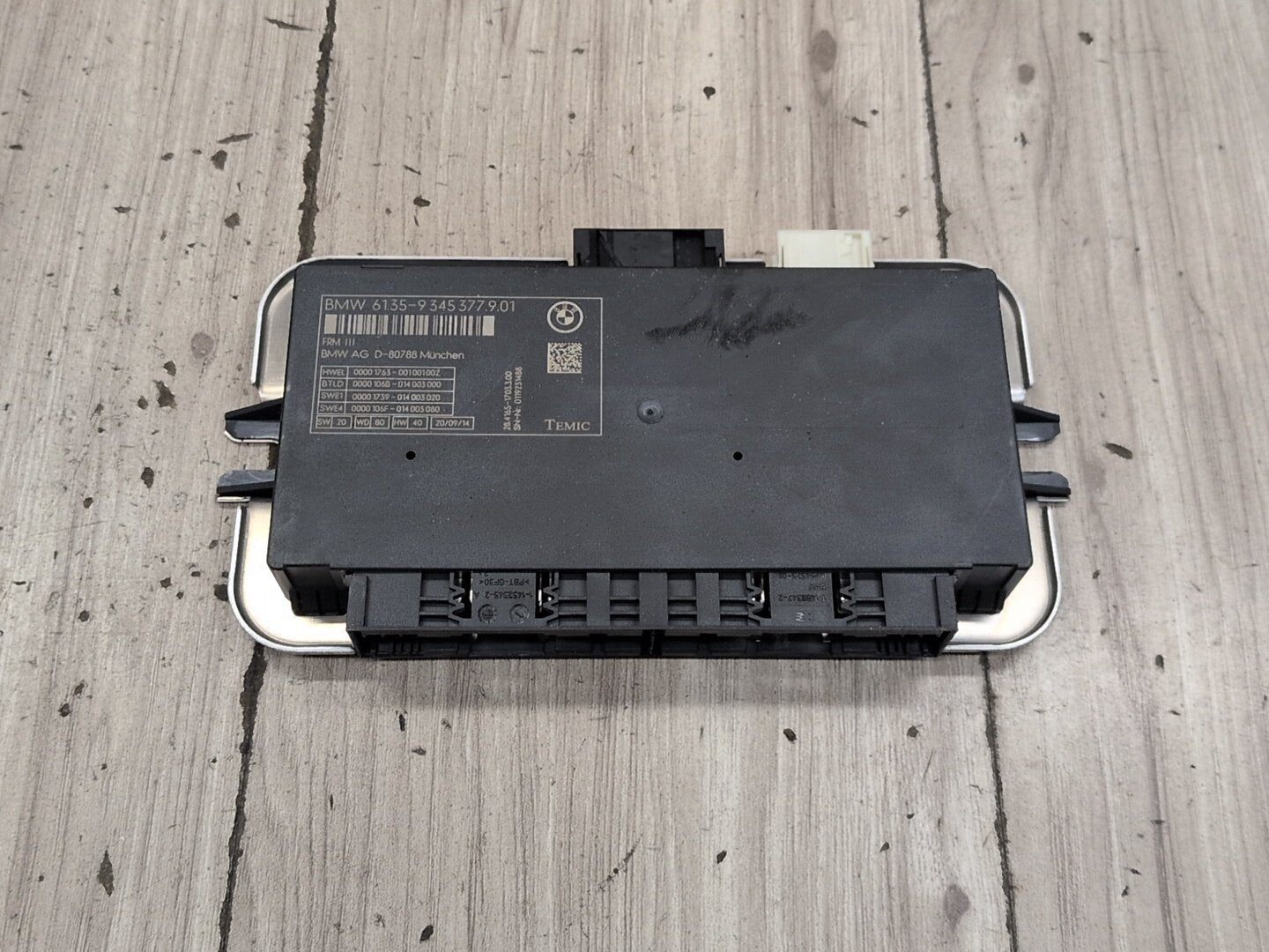 2012-2018 BMW M6 F06 FRM Headlight Footwell Module 9345377