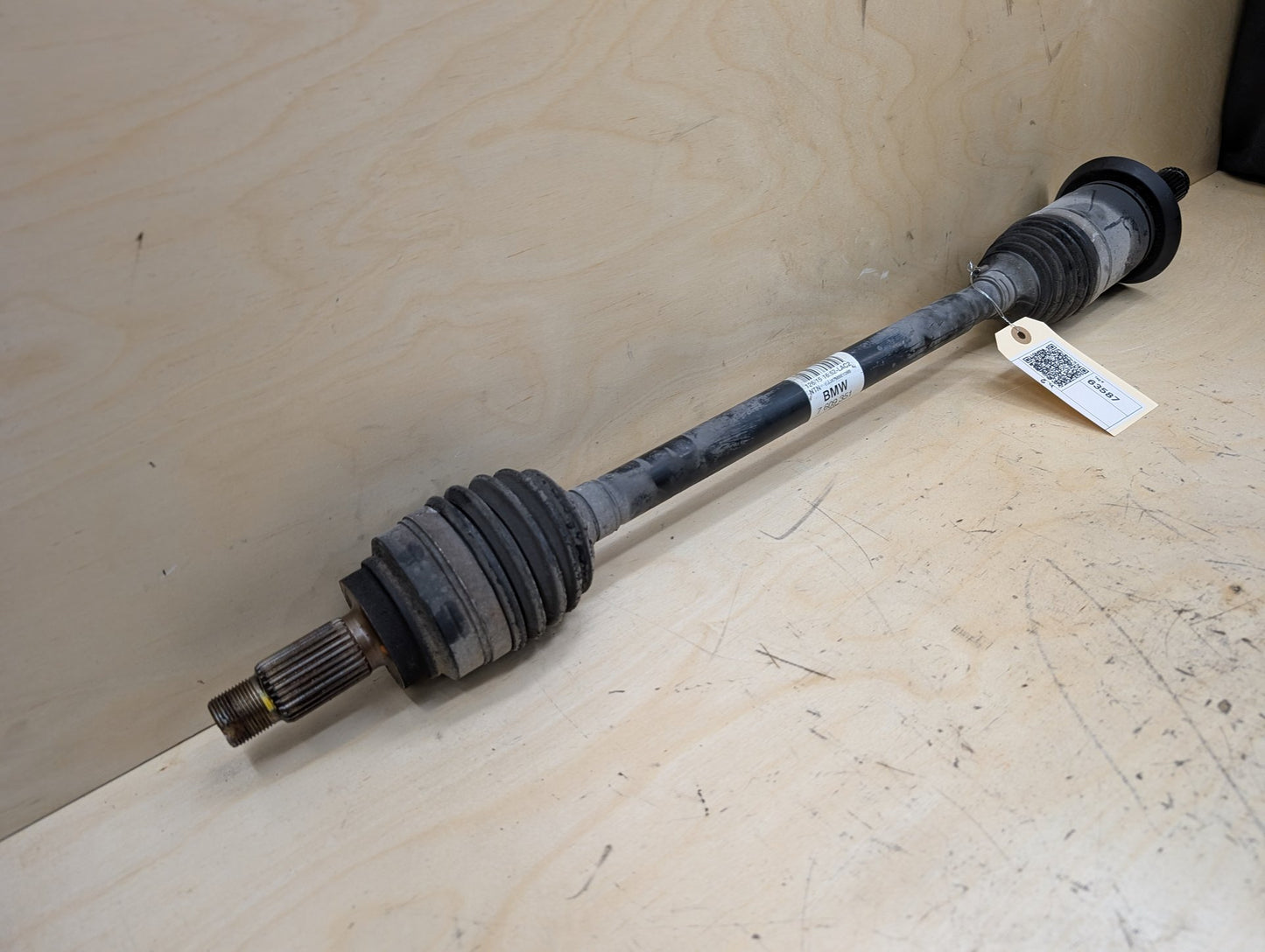 BMW F30 320i Rear Left Driver Side Axle Shaft 7609351 OEM