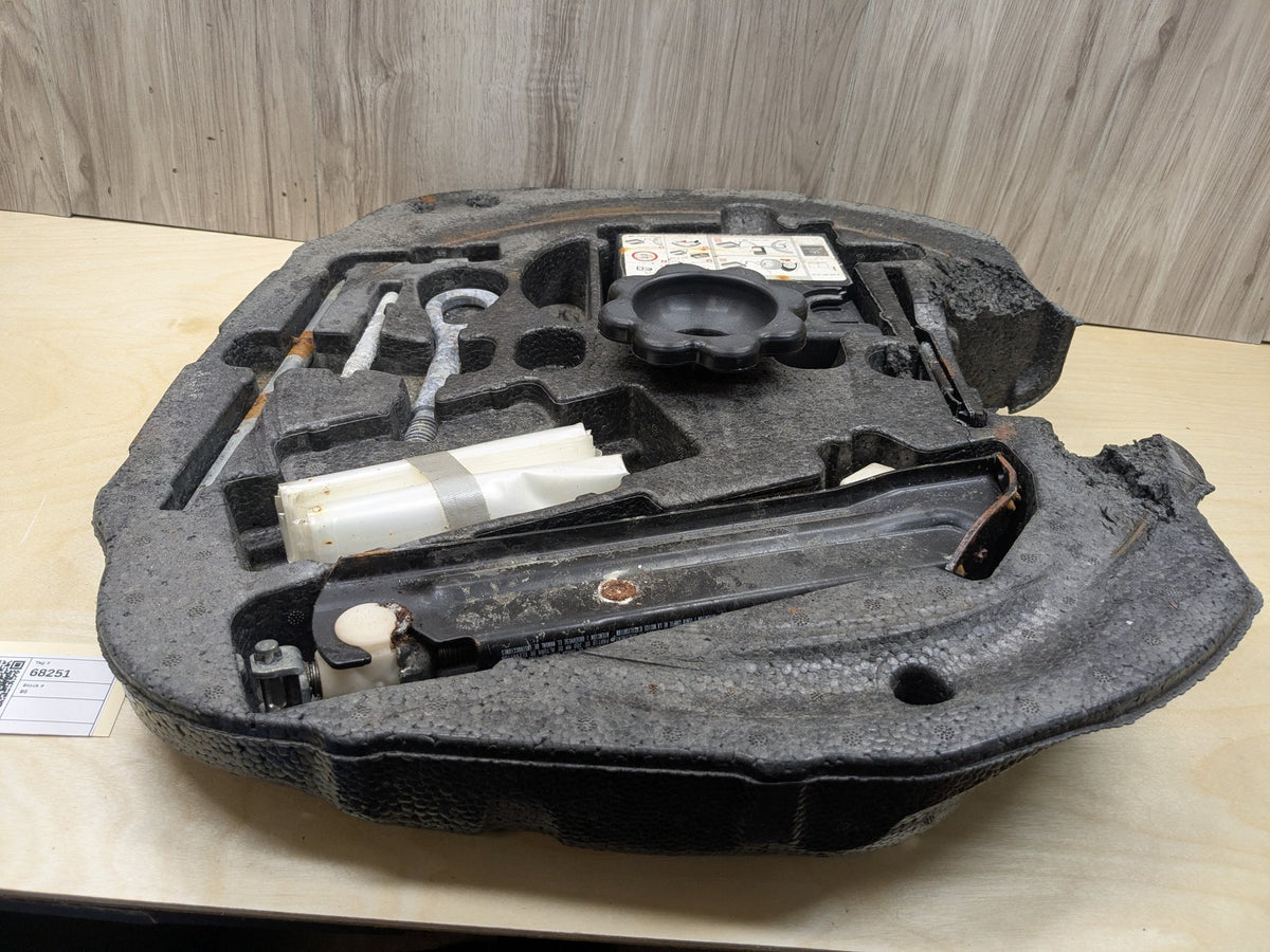 09-11 Mercedes-Benz SLK-Class R171 Emergency Spare Wheel Rim Tire Tool Kit SET