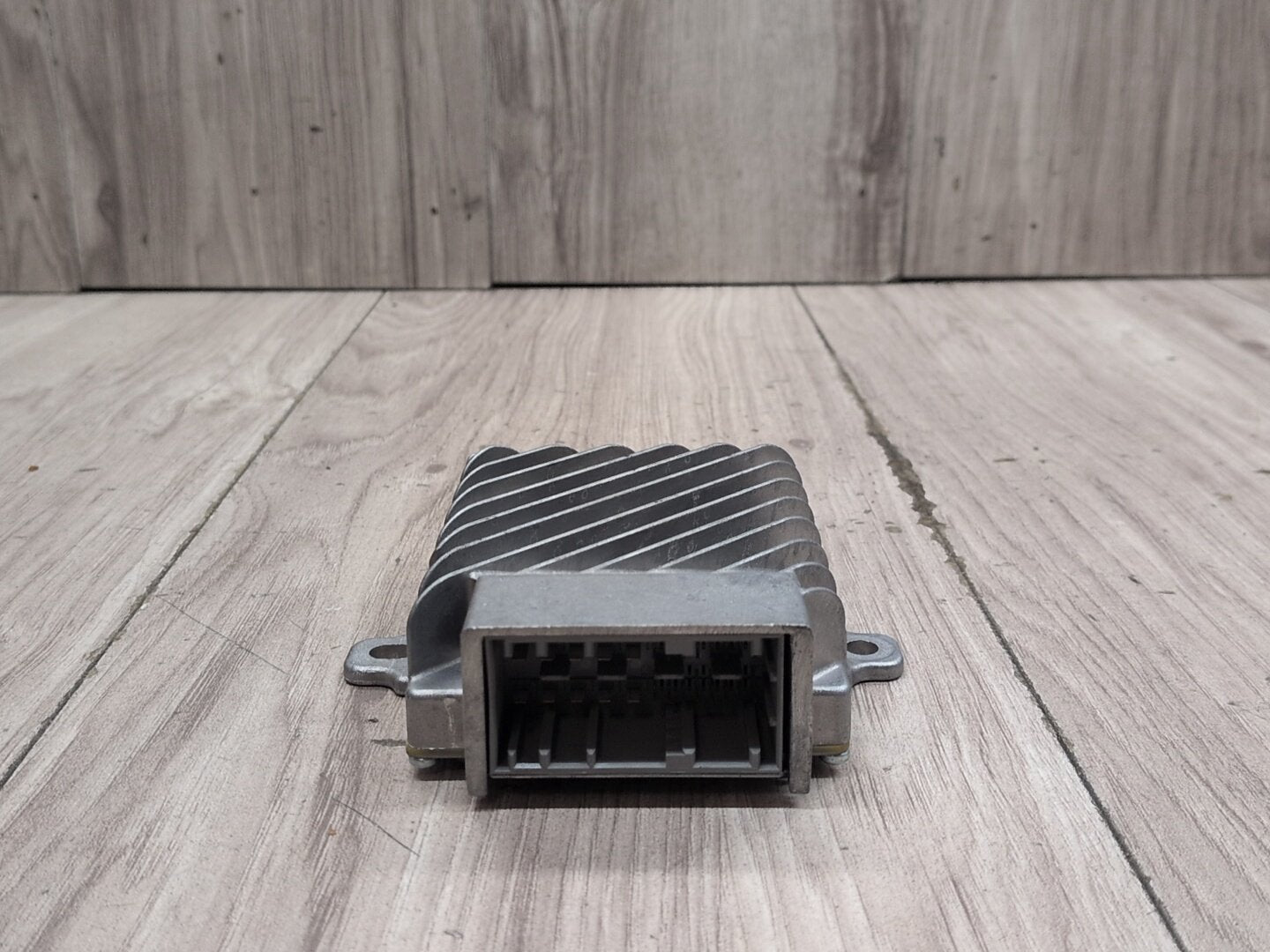 17-23 OEM BMW G30 M550i Stereo Audio Amp Amplifier 2622670