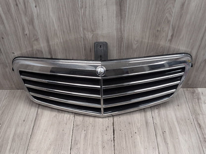 2009-2012 Mercedes-Benz E550 W212 Front Middle Center Bumper Cover Grille A2128800583 OEM