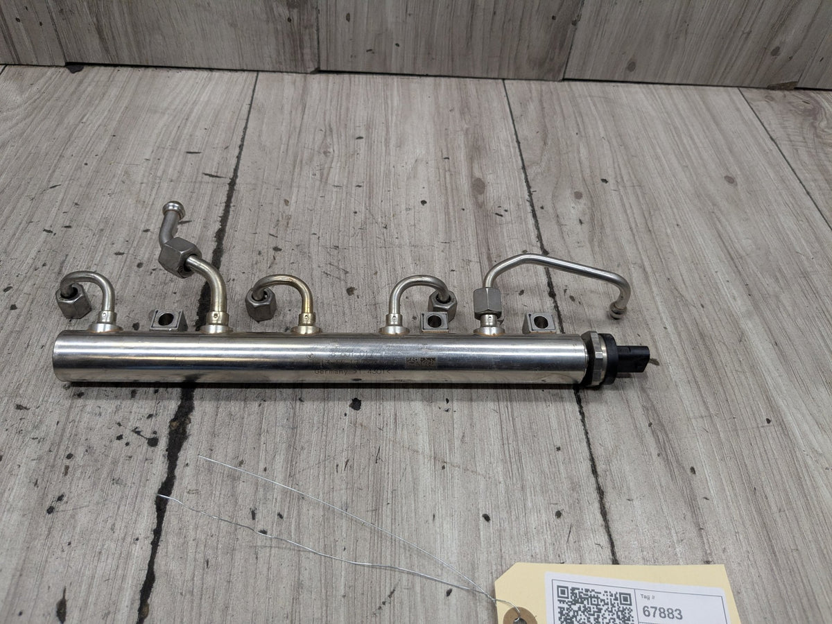 PRE-LCI OEM BMW G12 750 G30 M550 Engine N63R Right Fuel Injector Rail Lines 5-8