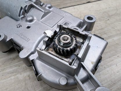 OEM BMW E53 E70 E83 X3 X5 Upper Sunroof Moon Roof Motor Unit