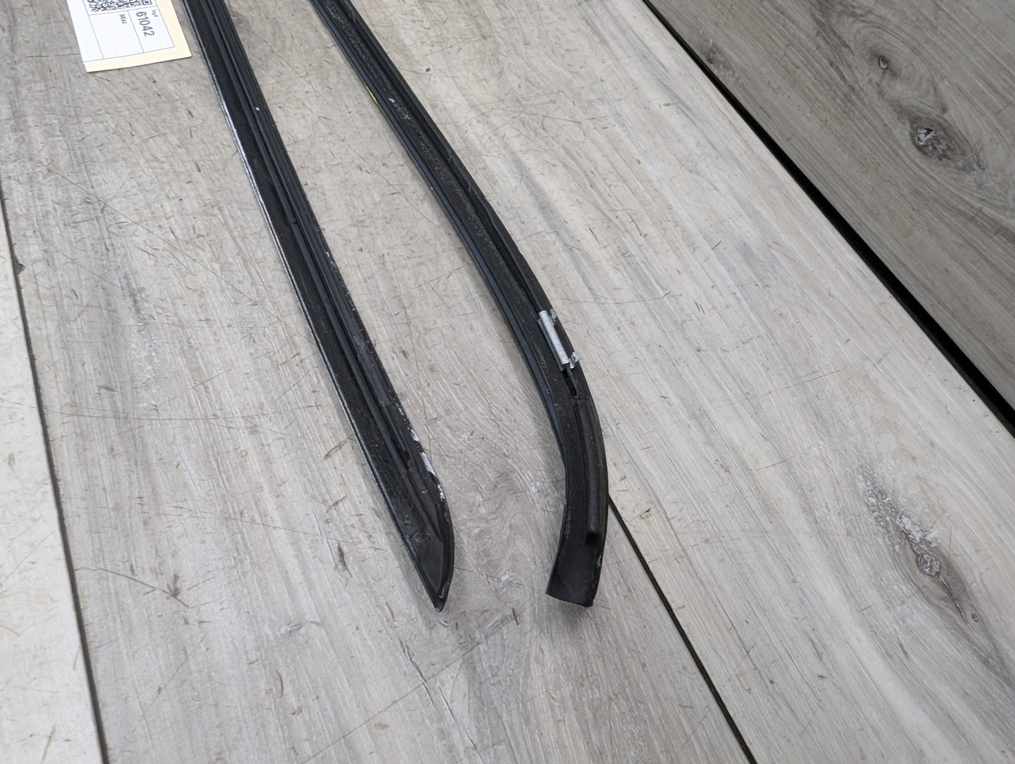 2011 BMW 328i E90 Front Left Right Side Windshield Drip Trim Molding SET 7179253