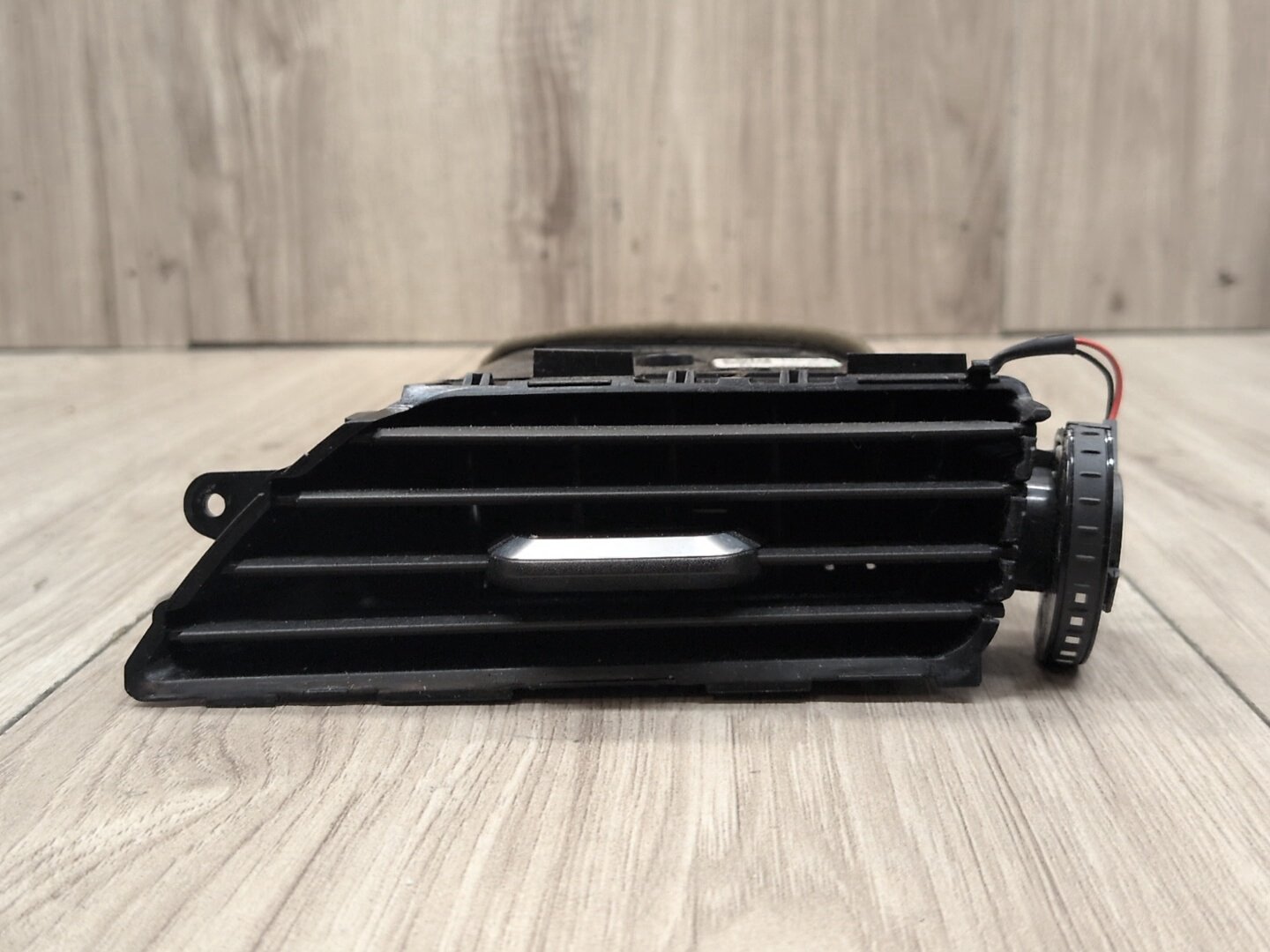 OEM BMW F90 G30 G32 530 540 M550 M5 Right Passenger Side AC Air Vent Dash Grille
