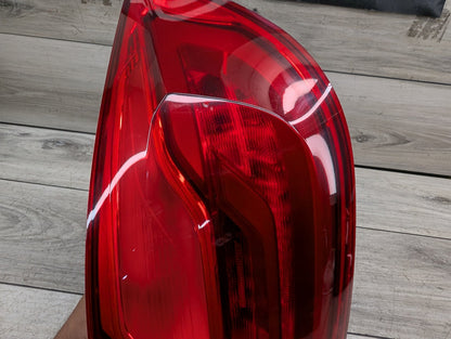 17-20 OEM BMW F90 G30 530 540 M550 M5 Rear Passenger Side Outer Tail Light