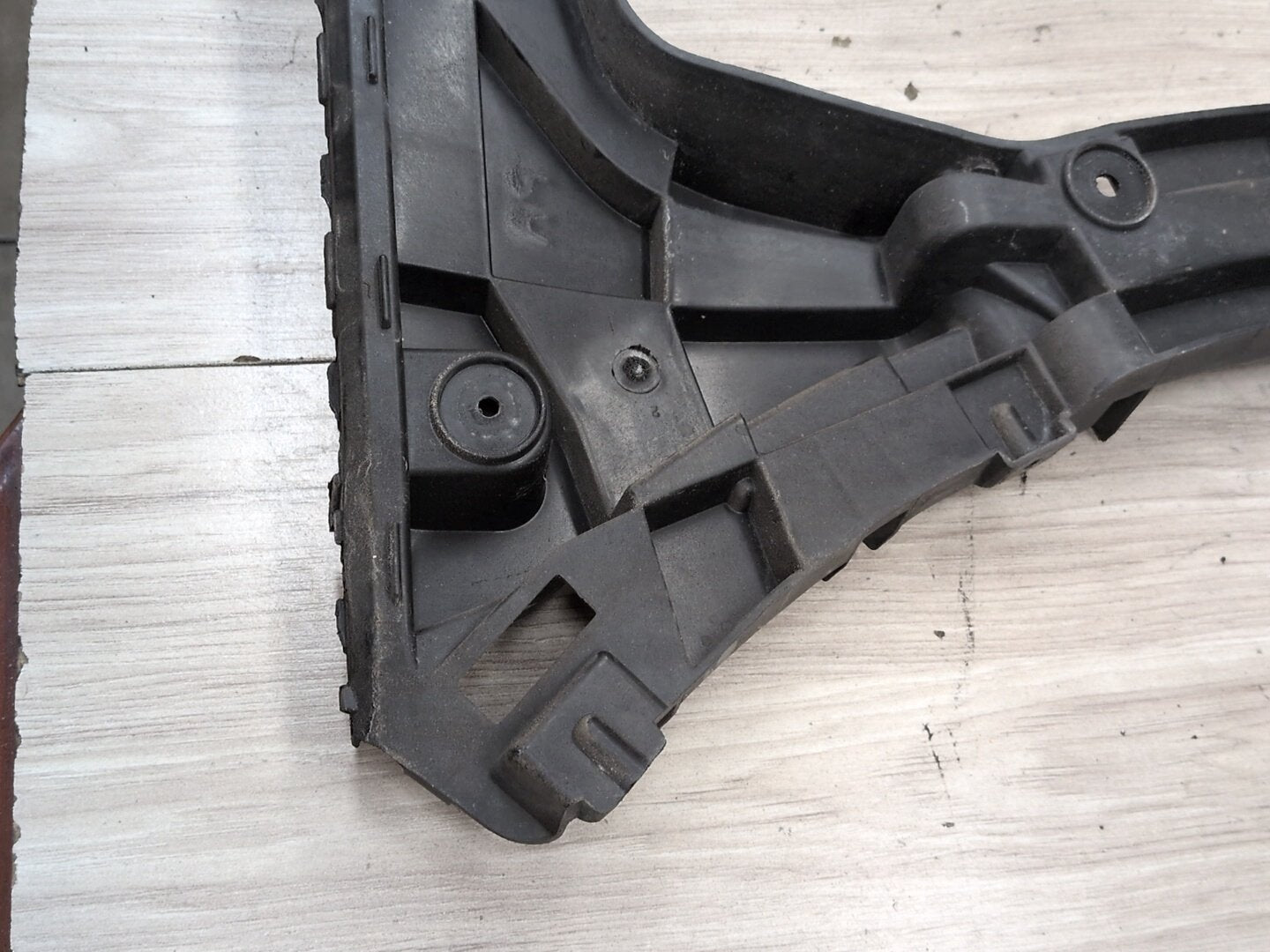 2015-2018 Audi Q3 8U Rear Left Right Bumper Support Brackets SET 8U0807454B