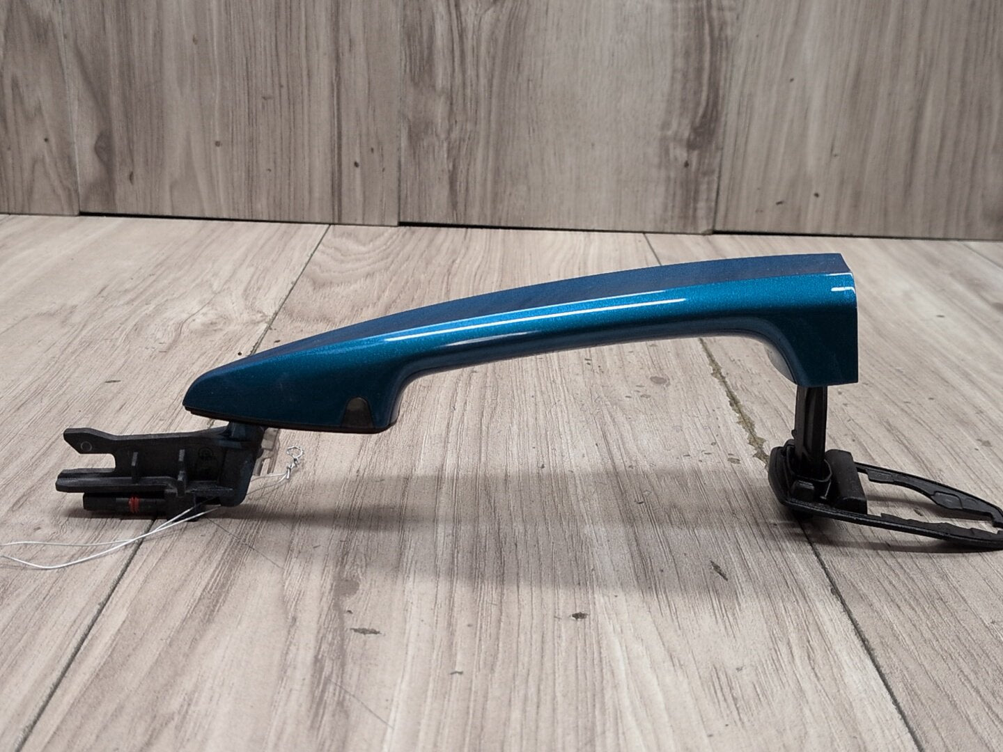 2015 - 2019 BMW X6 F86 Front or Rear Left Driver Exterior Door Handle w/ Comfort Access 8068461 S63B44T2