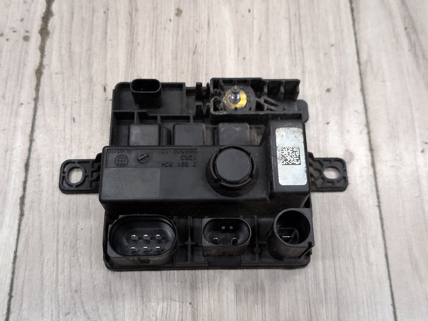 OEM BMW F10 F15 F22 F23 F30 F32 F33 F36 Integrated Power Supply Control Module