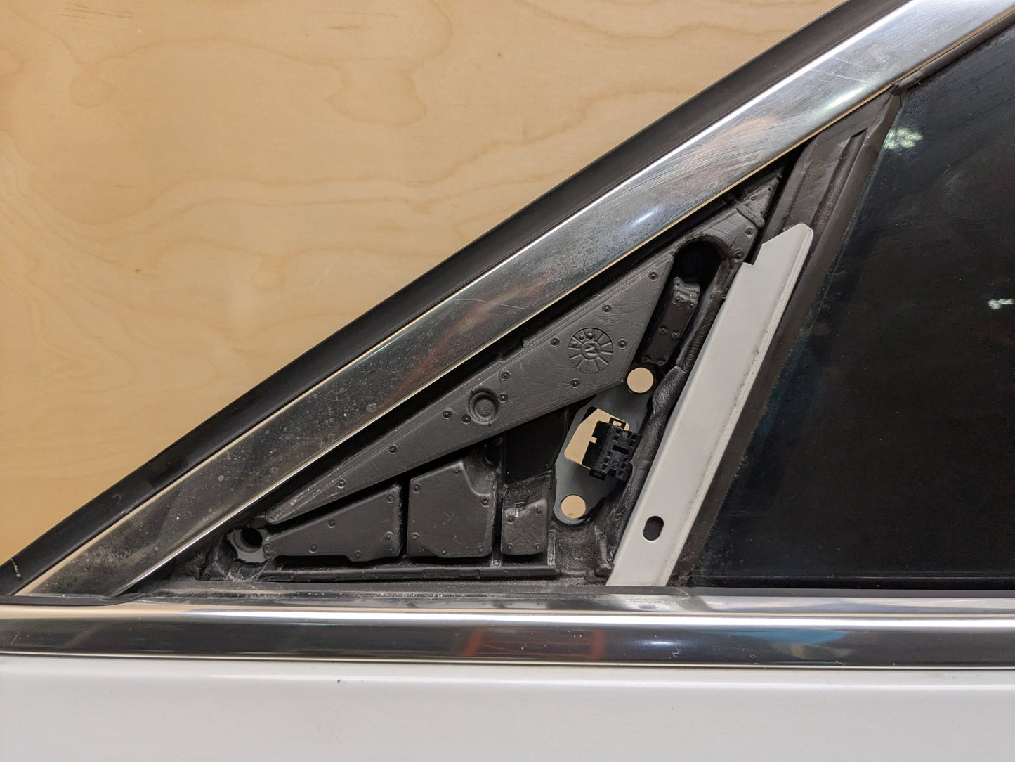 17-23 OEM BMW F90 G30 530 540 M550 M5 Front Left Driver Door Shell Panel