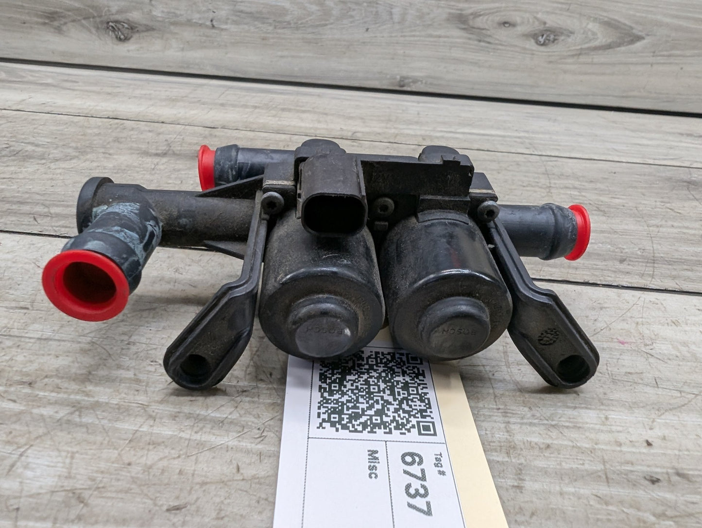 OEM BMW F01 F02 F06 F07 F10 F12 F13 M5 M6 Engine Water Heater Control Valve Pump