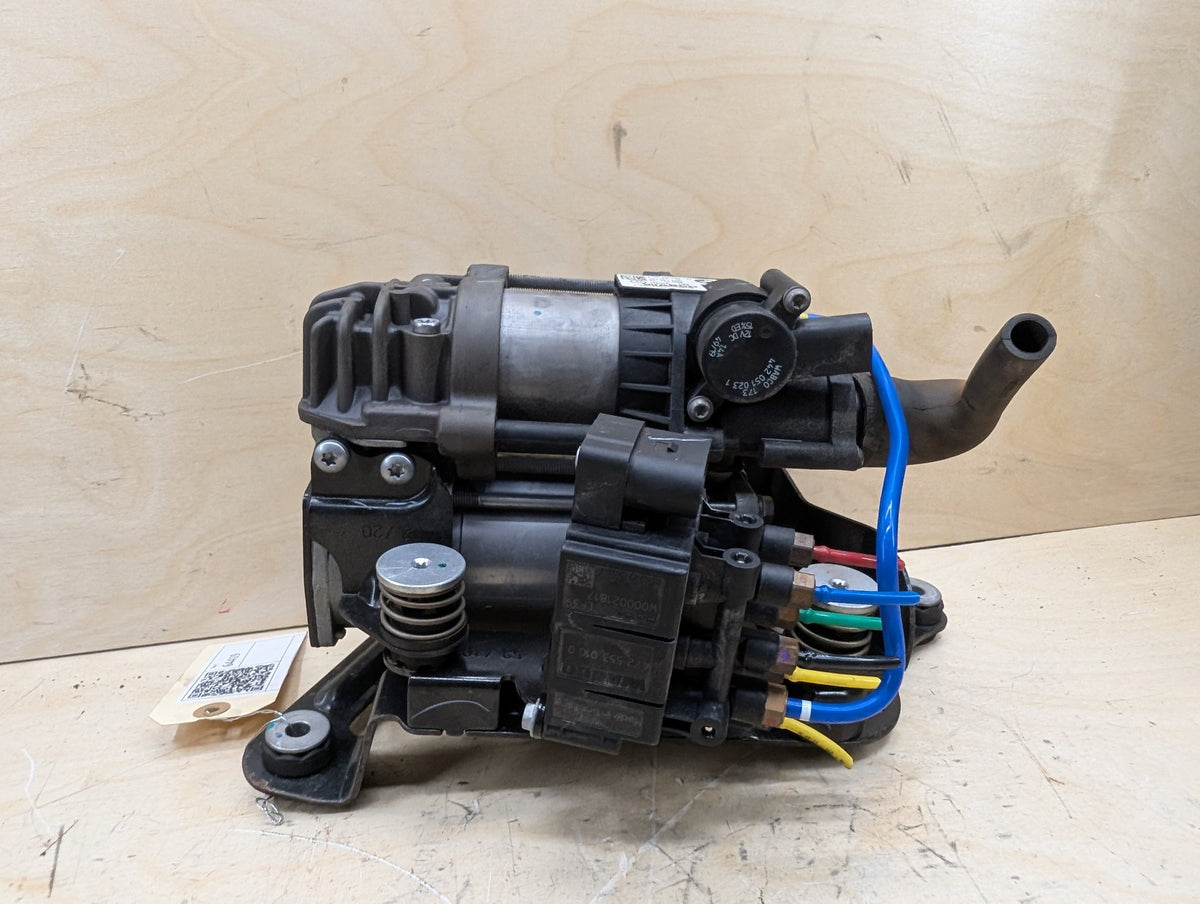 16-22 OEM BMW G11 G12 740 750 M760 Air Suspension Compressor Pump Module Motor