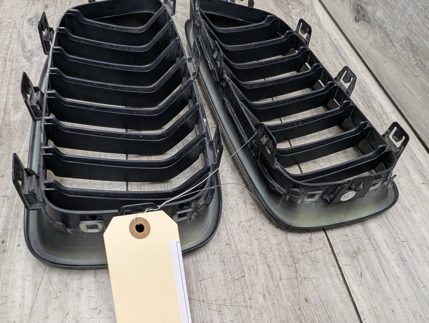 2012-2018 BMW 340i F30 Front Left Right Upper Bumper Cover Kidney Grilles SET 7405835