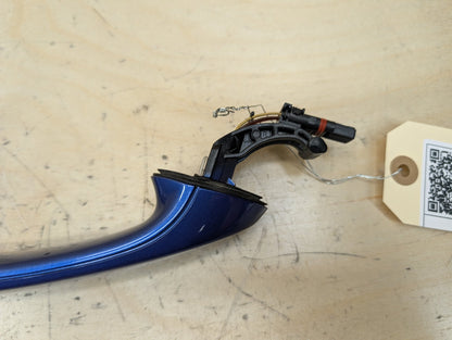 2019-2026 BMW M340i G20 Front or Rear Right Passenger Exterior Door Handle w/ Comfort Access 8492050 OEM